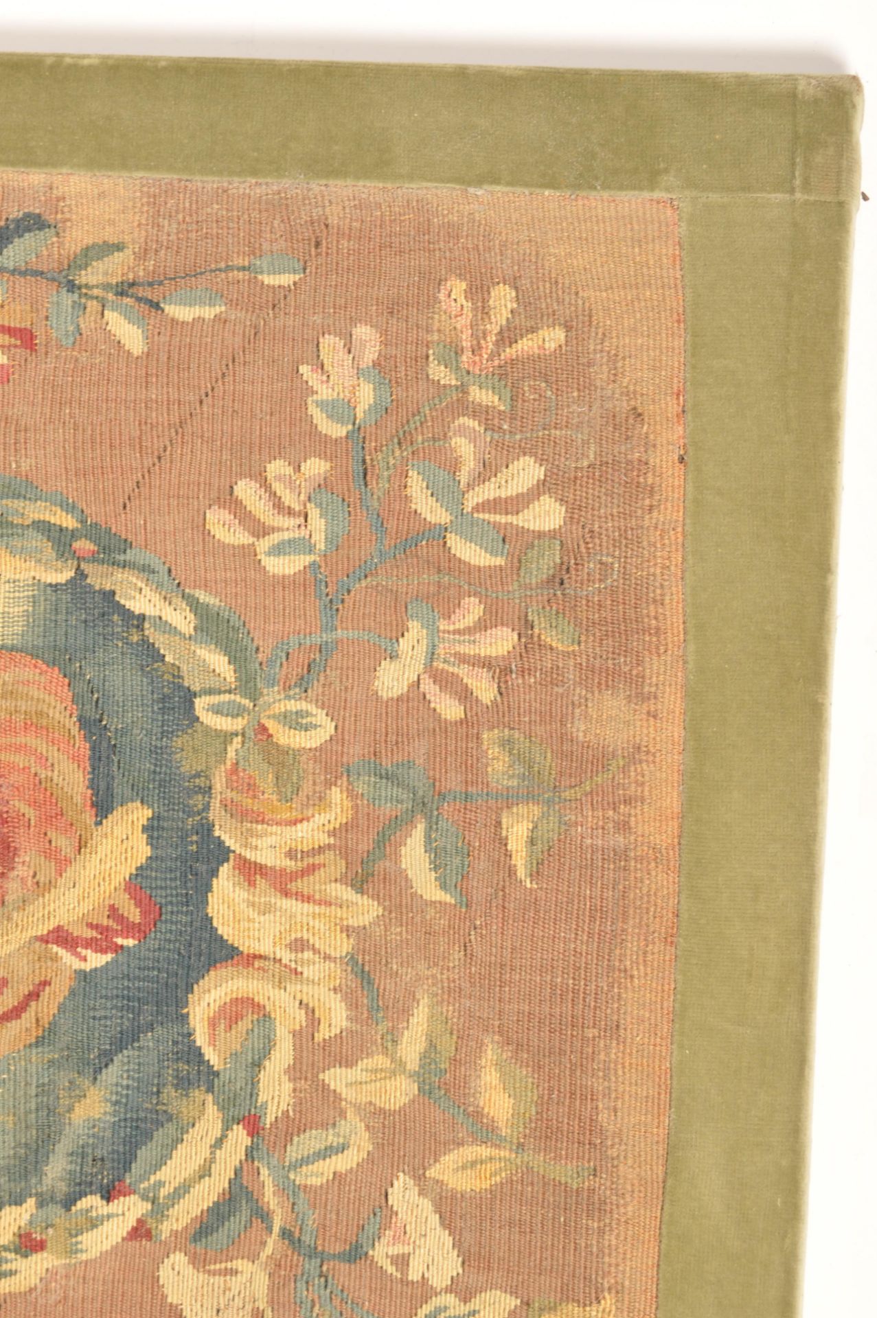 18TH CENTURY PARTIAL TAPESTRY FRAGMENT EMBROIDERY - Bild 3 aus 4