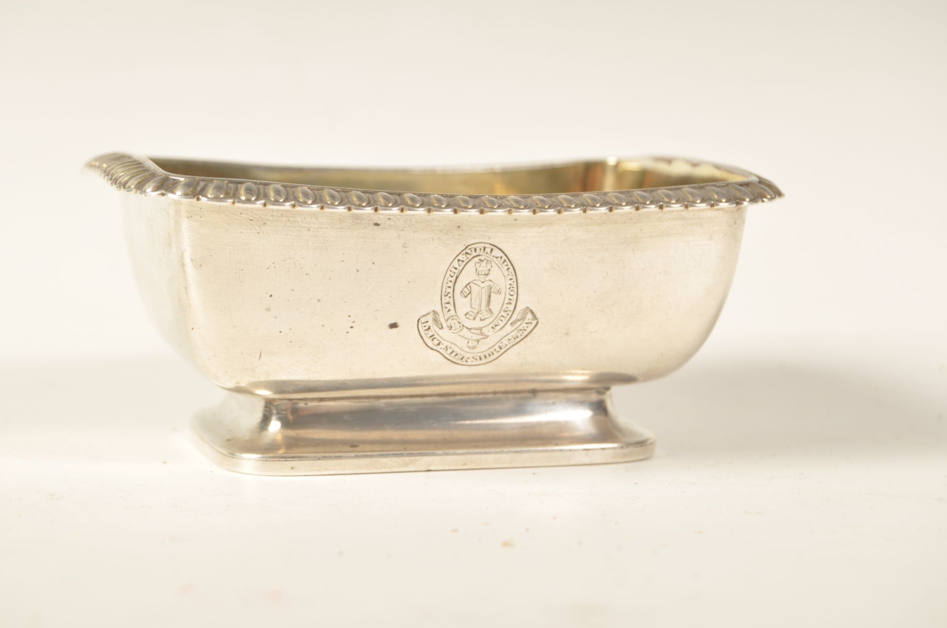 EARLY 19TH CENTURY GEORGIAN SILVER SALT CELLAR