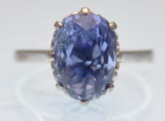 EARLY 20TH CENTURY 18CT WHITE GOLD SAPPHIRE RING