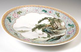 EARLY 20TH CENTURY HAND PAINTED CHINESE REPUBLIC PERIOD CHARGER PLATE