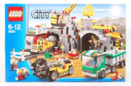 LEGO CITY SEALED SET 4204 ' THE MINE ' - AS NEW