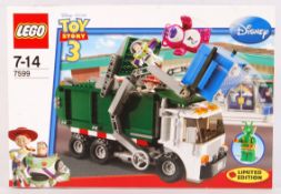 LEGO TOY STORY 3 SET 7599 ' GARBAGE TRUCK GETAWAY ' SEALED