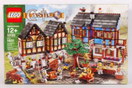 LEGO CASTLE SET 10193 ' MEDIEVAL MARKET VILLAGE ' SEALED CONTENTS