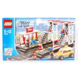 LEGO CITY TRAIN SET 7937 ' TRAIN STATION ' SEALED AS NEW