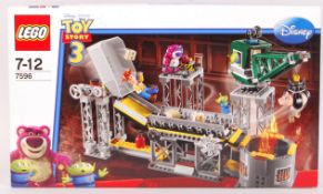 LEGO TOY STORY 3 SET 7596 ' TRASH COMPACTOR ESCAPE ' SEALED