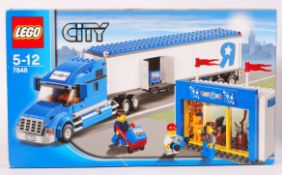 LEGO CITY SET 7848 ' TOYS R US TRUCK ' FACTORY SEALED AS NEW