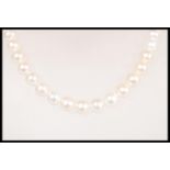 A vintage 20th Century freshwater pearl necklace h