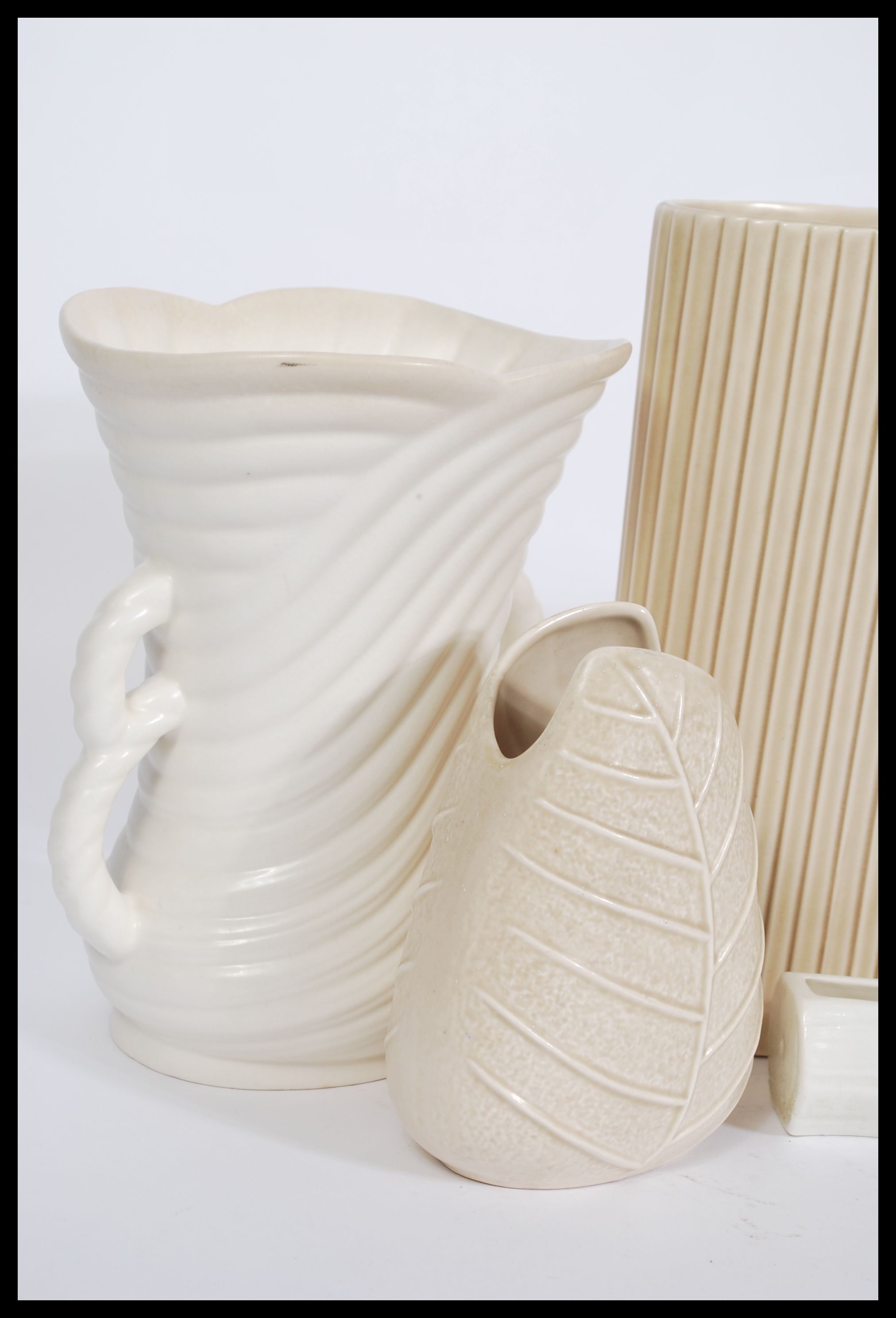 A selection of SylvaC ceramic vases / vessels to i - Image 3 of 6