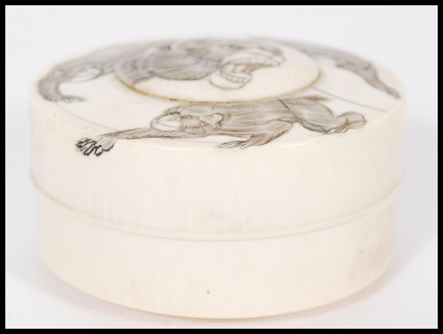A 19th century Chinese ivory roundel pot depicting - Image 2 of 12