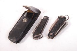 COLLECTION OF MILITARY ISSUE BOOT KNIVES ETC