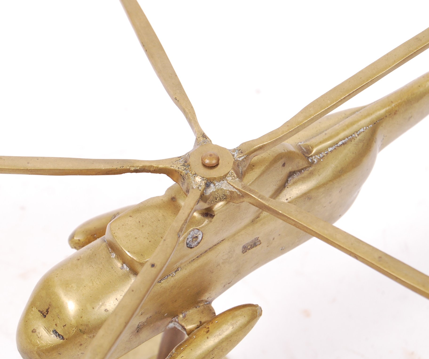 20TH CENTURY BRASS STATUE OF A SEA KING HELICOPTER - Image 2 of 3
