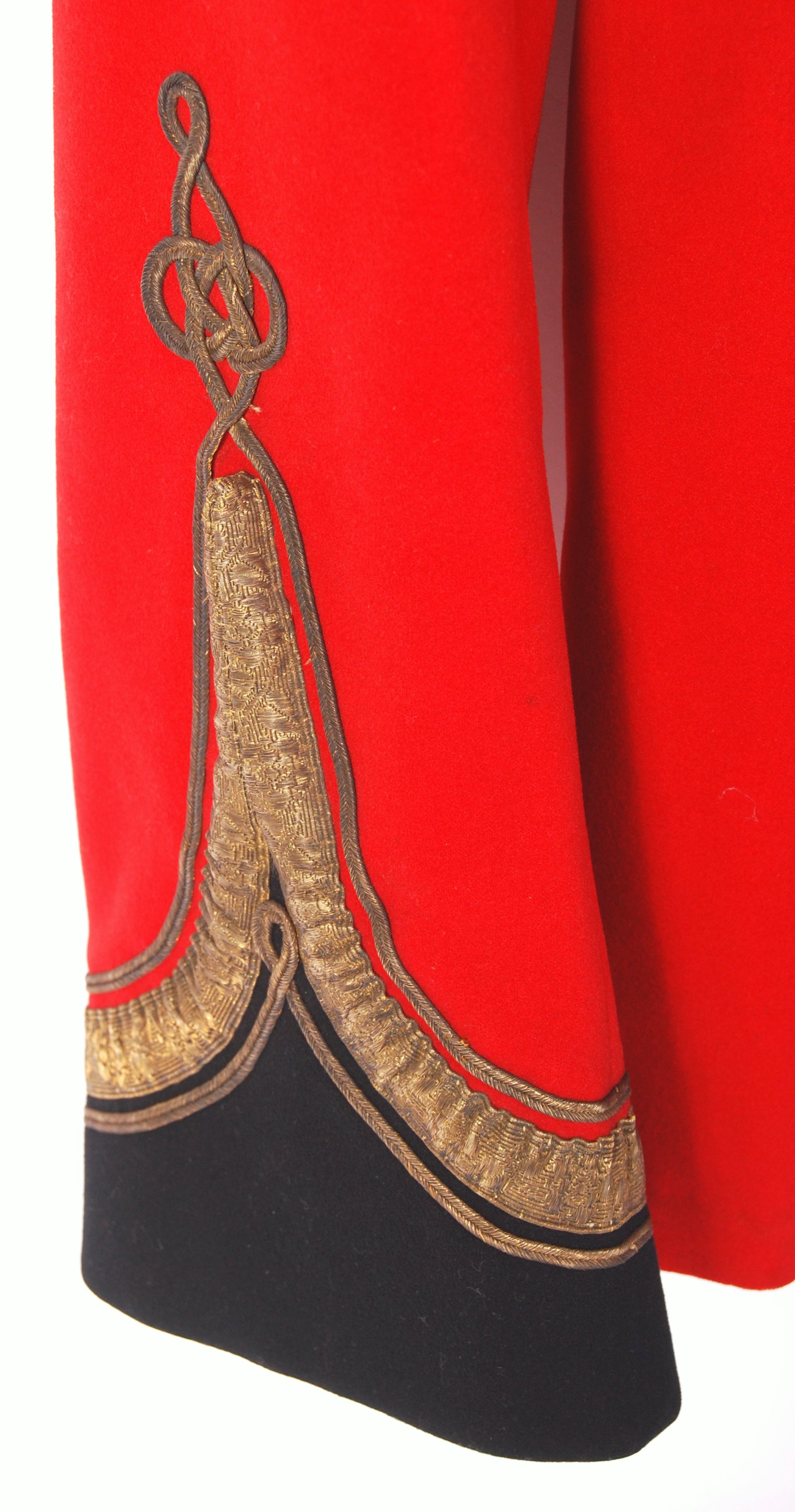 RARE WWI MESS DRESS TUNIC WITH PROVENANCE - ROYAL WEST SURREY REG - Image 4 of 6