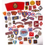 ASSORTED MILITARIA INSIGNIA PATCHES / CLOTH BADGES