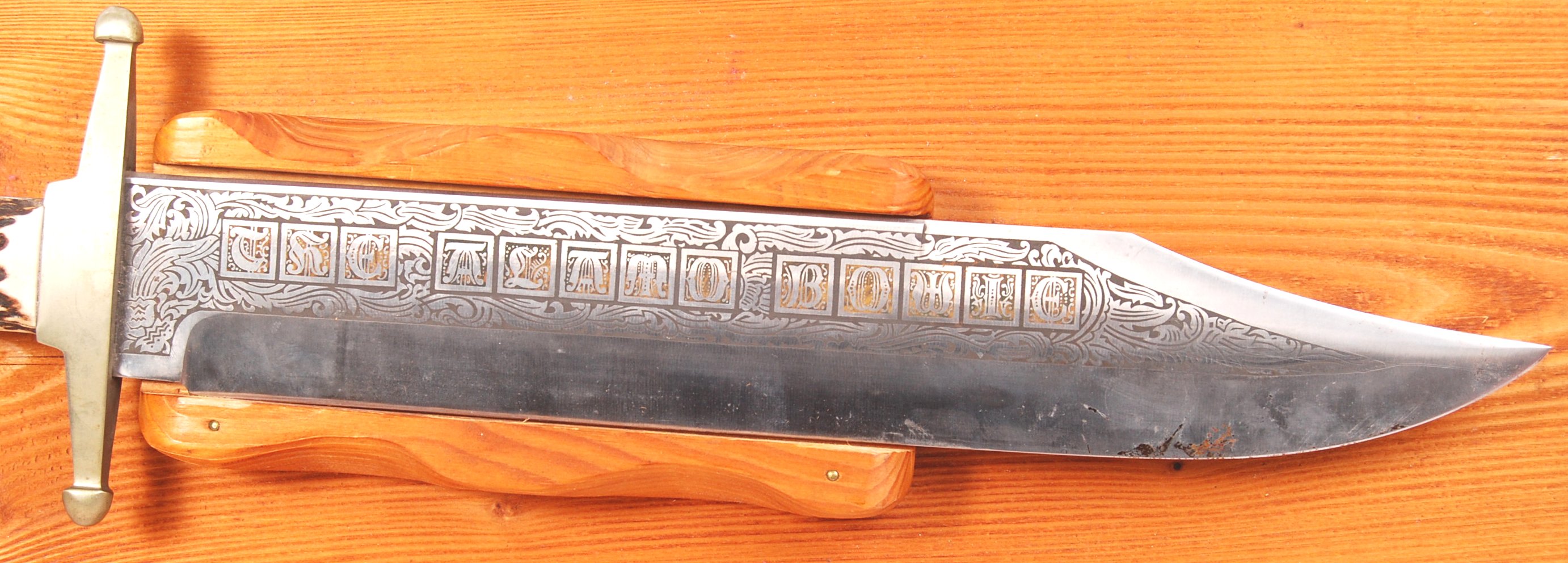 THE ALAMO BOWIE KNIFE - LINDER MESSER SOLINGEN BOWIE KNIFE - Image 2 of 5