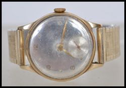 A vintage 20th century hallmarked 9ct gold Omega w