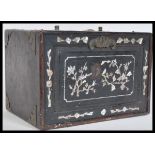 An early 20th Century Chinese Mahjong game set com