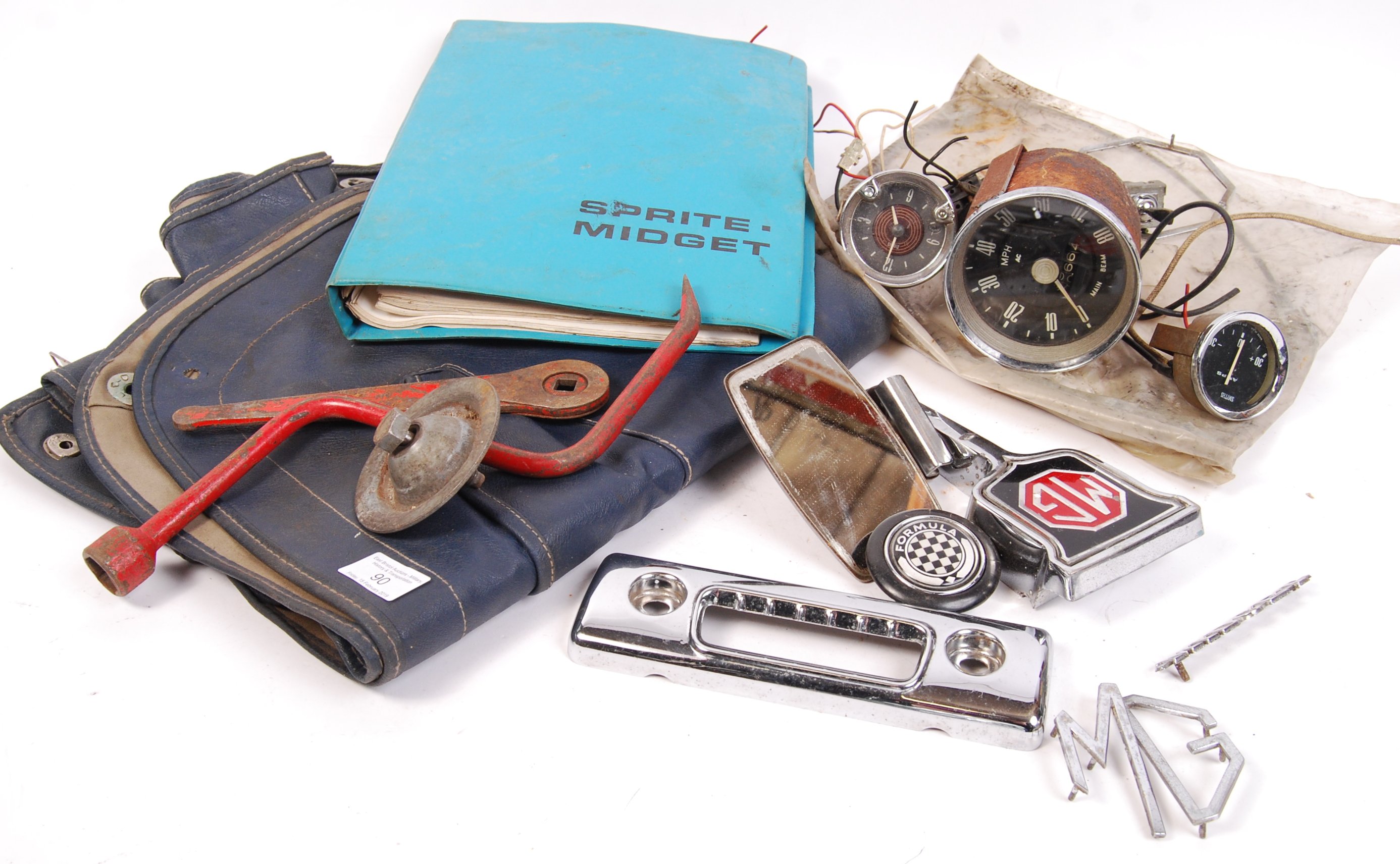 ASSORTED AUTOMOBILIA PARTS LARGELY MG SPRITE OR MI
