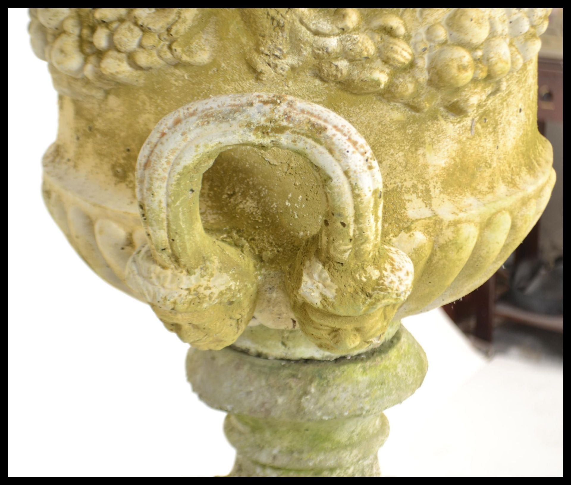 A large  20th Century well weathered stone garden planter campana  urn raised on square column - Bild 6 aus 7