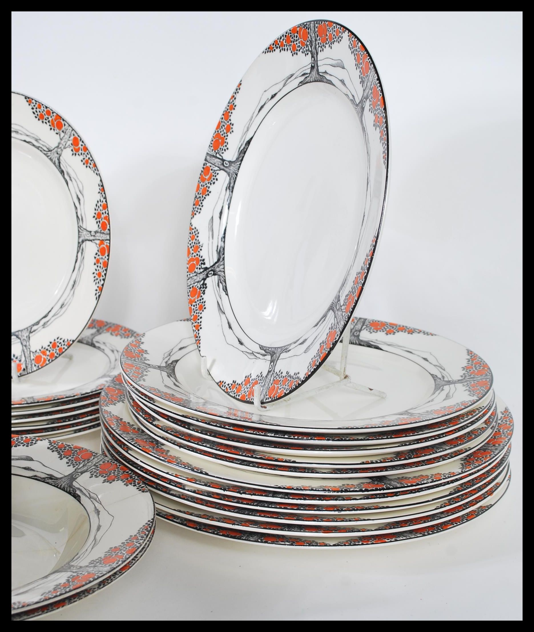 A rare Crown Ducal early 20th Century Art Deco ceramic dinner service in the Orange Tree pattern - Image 5 of 7