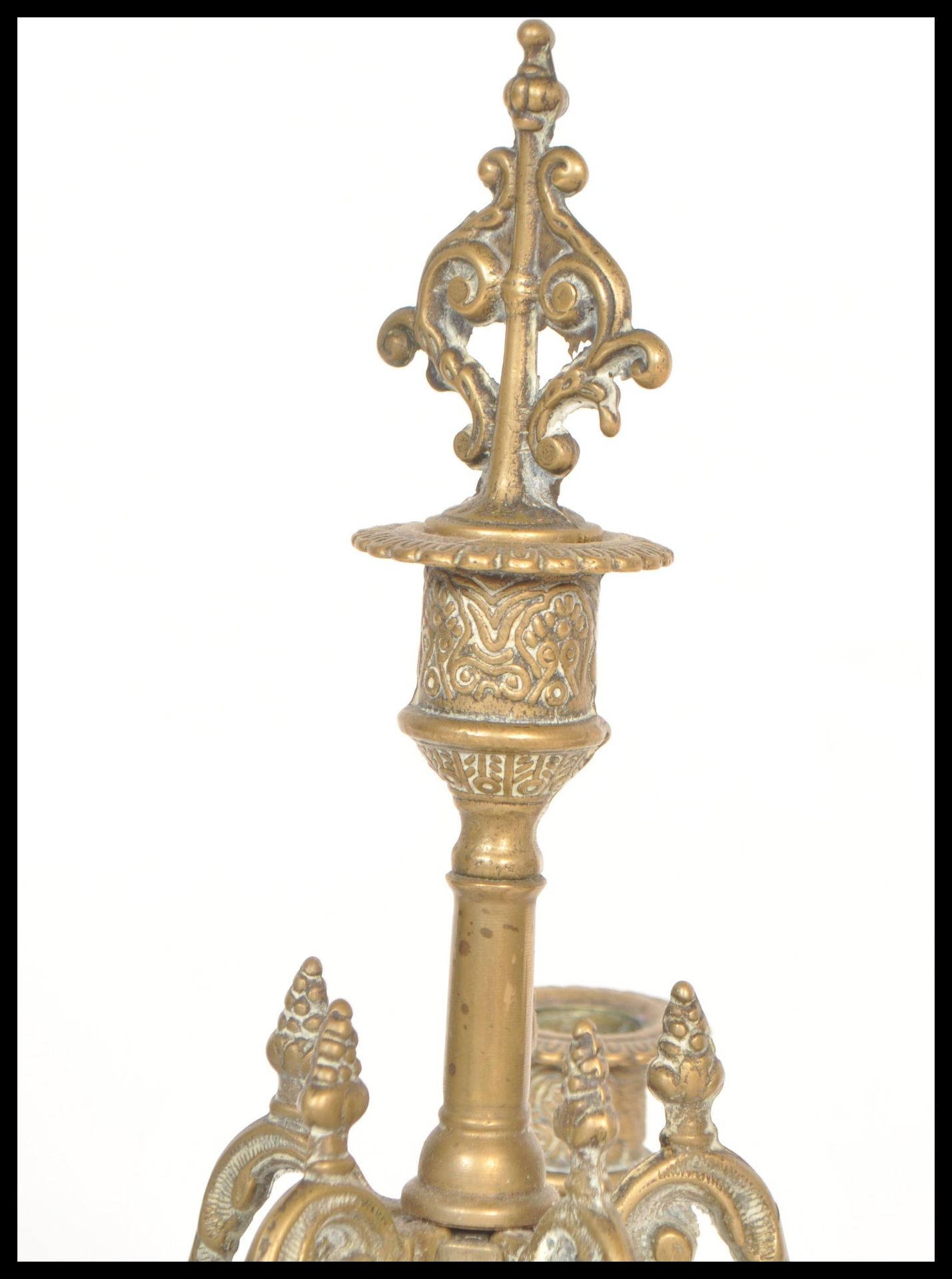 A 19th century, French large rococo revival brass gilt table five point candelabra centrepiece, - Bild 5 aus 6