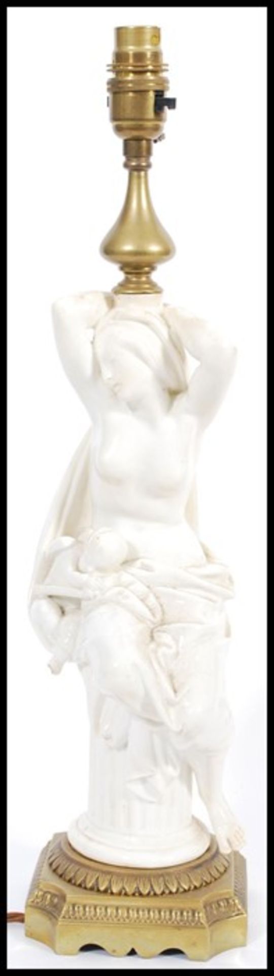 A 19th century Victorian table lamp centerpiece  having a white glazed nude figurine in classical - Bild 2 aus 11