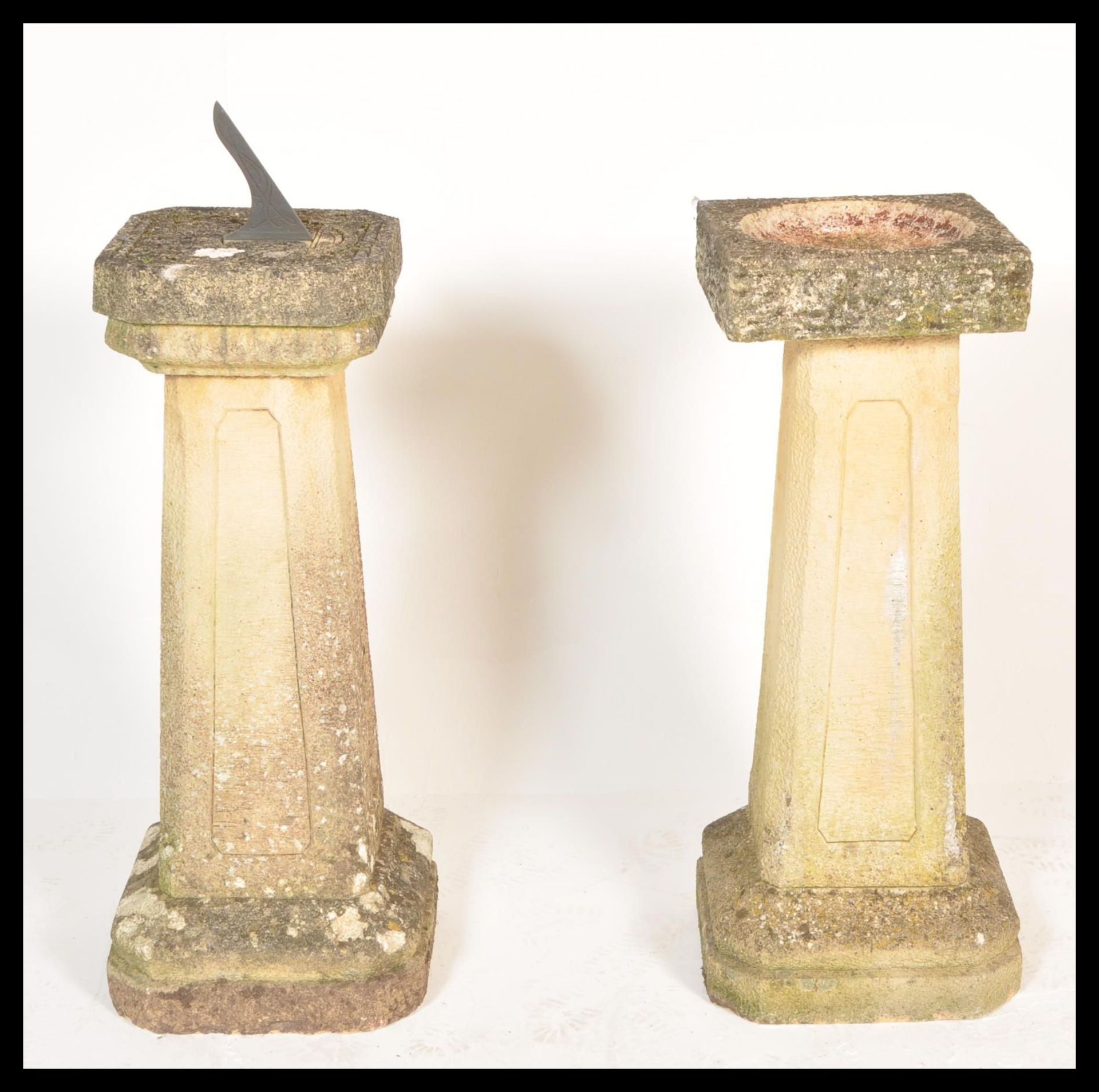 A pair of 20th Century matching well weathered garden stone sundial and bird bath raised on tall - Bild 2 aus 8