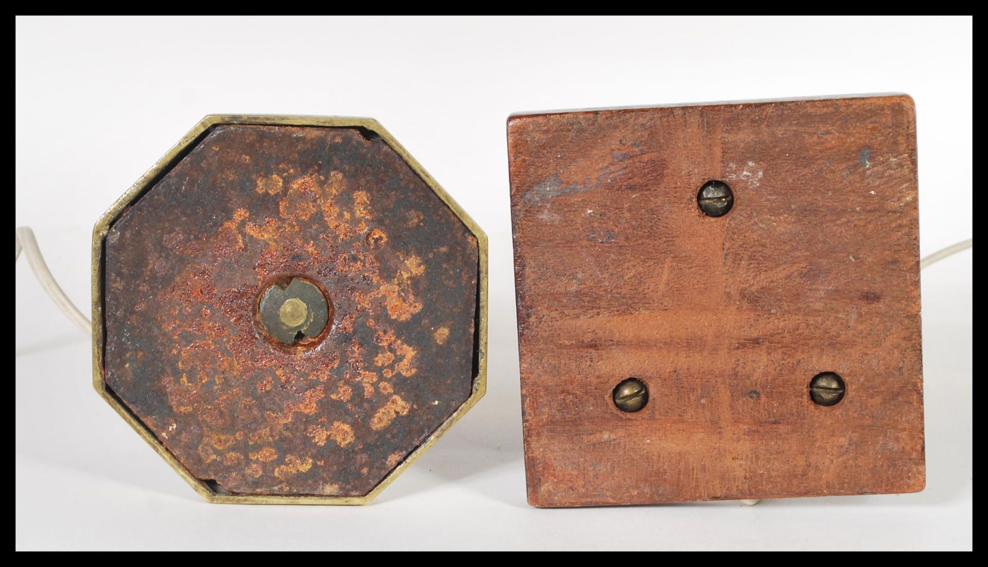 Two 20th Century brass stepped lamp bases, one being of octagonal form the other being square with a - Bild 5 aus 5