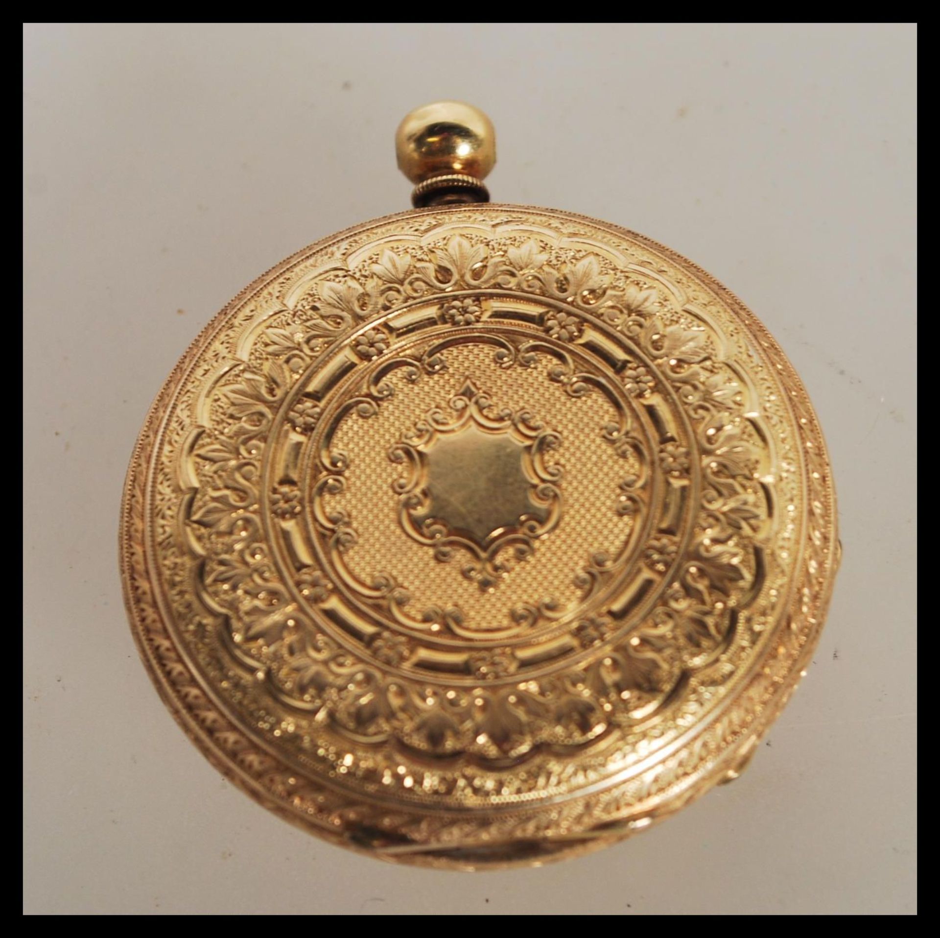 An early 20th Century continental fob open face pocket watch within a stamped 18k gold case, - Bild 3 aus 5