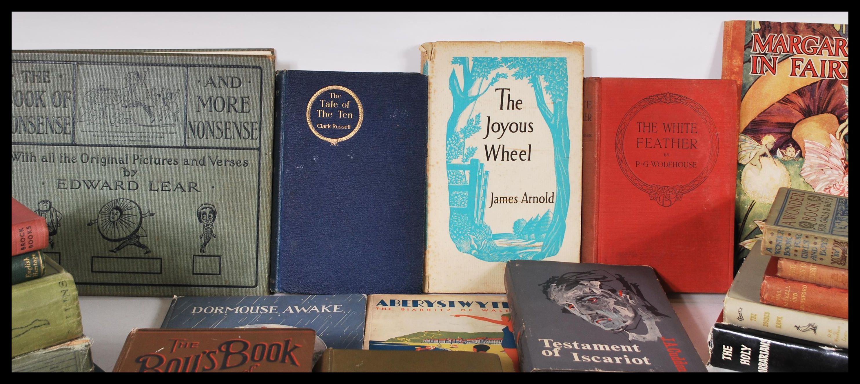 A collection of vintage books to include The Boys Book of Magic, Fairy Tales, Biggles learns to fly, - Image 3 of 6