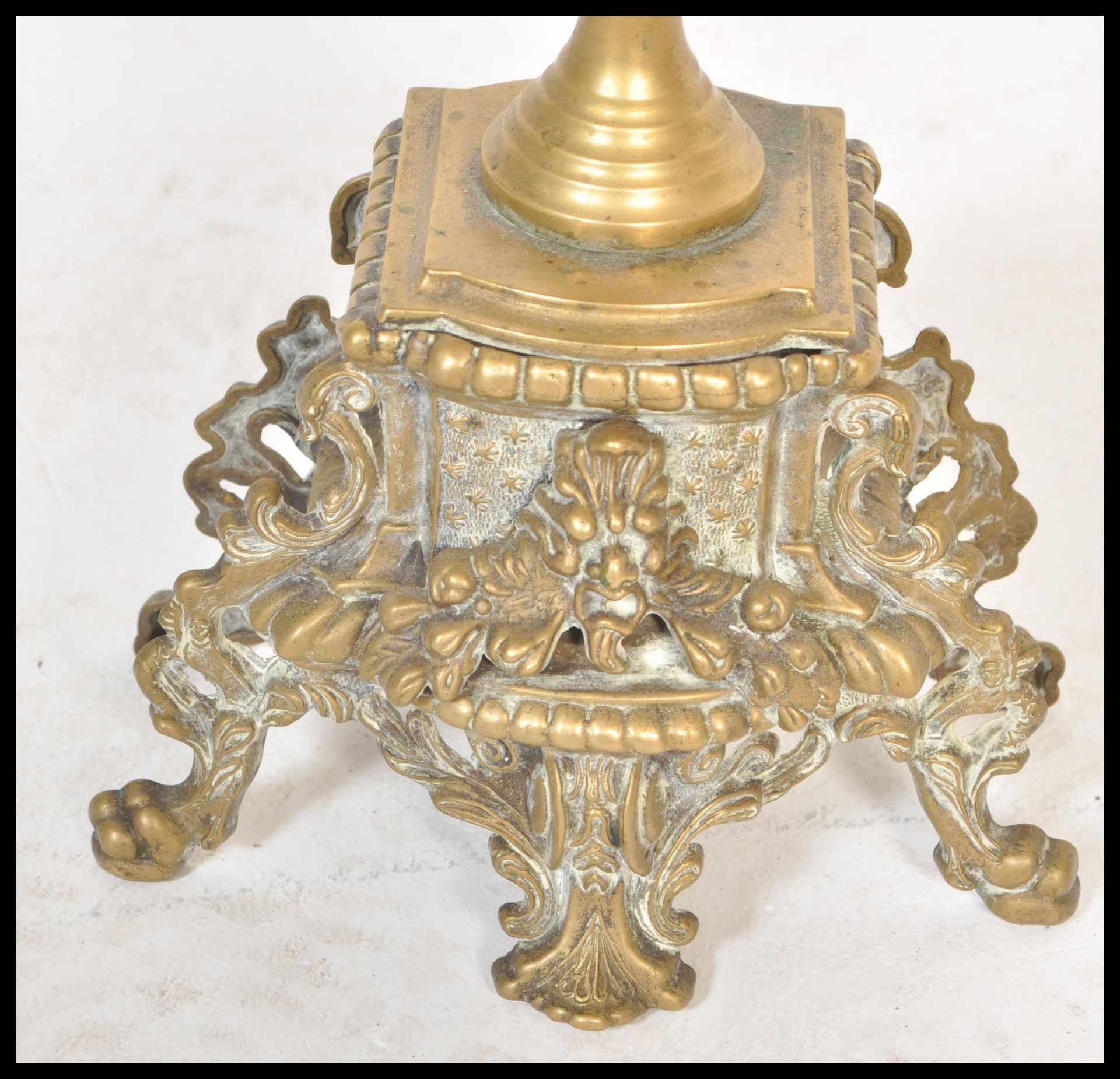 A 19th century, French large rococo revival brass gilt table five point candelabra centrepiece, - Bild 2 aus 6