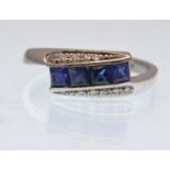 LADIES 14CT / 585 WHITE GOLD SAPPHIRE AND DIAMOND