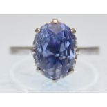 EARLY 20TH CENTURY 18CT WHITE GOLD SAPPHIRE RING