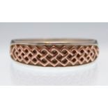 CLOGGAU WELSH GOLD MOUNTED CELTIC TAPERING BAND RI