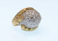18CT GOLD AND DIAMOND BOMBE RING
