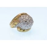 18CT GOLD AND DIAMOND BOMBE RING