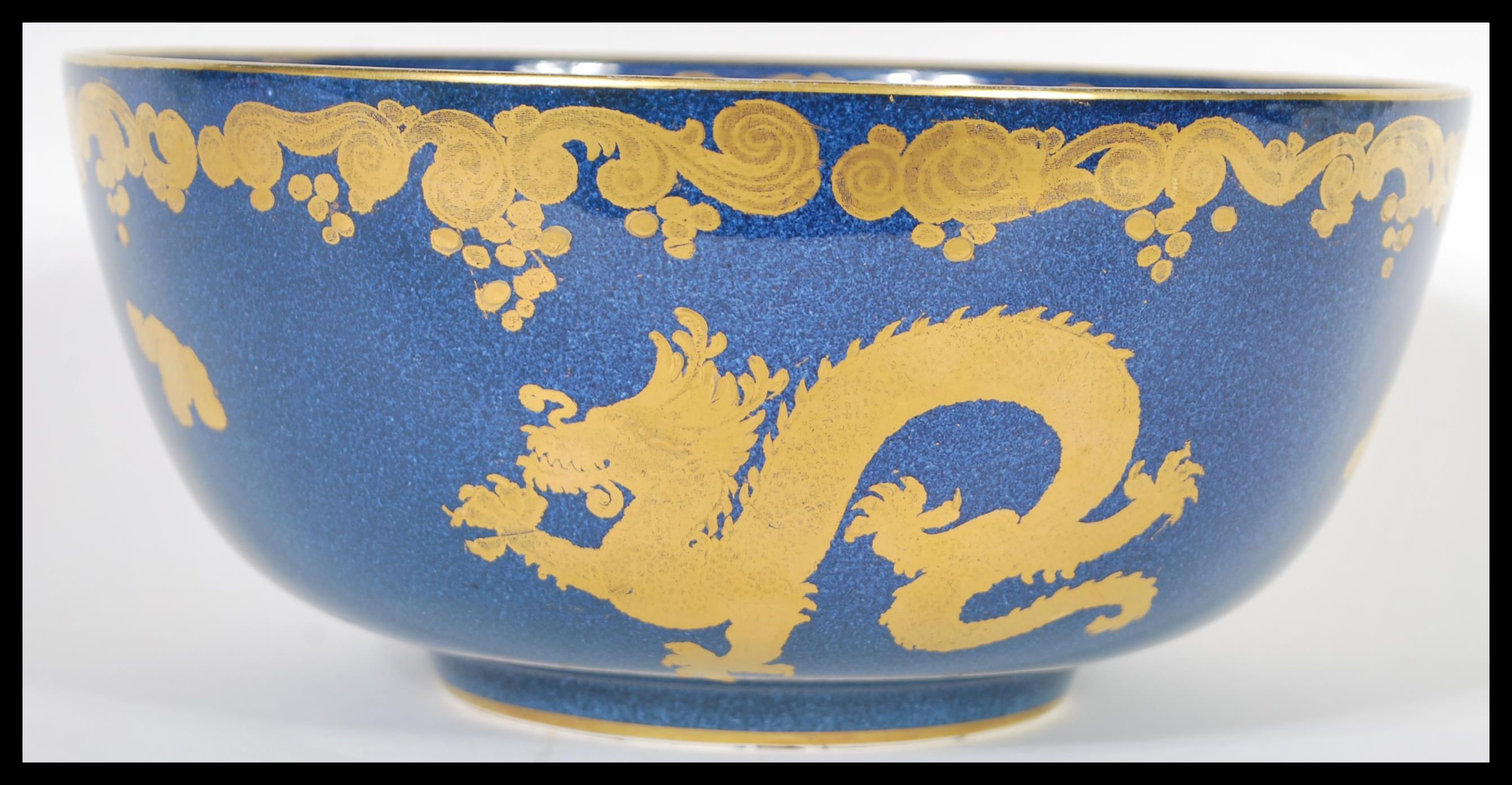 A vintage 20th Century Chinese influences dragon centerpiece bowl of good proportions having a - Image 3 of 6