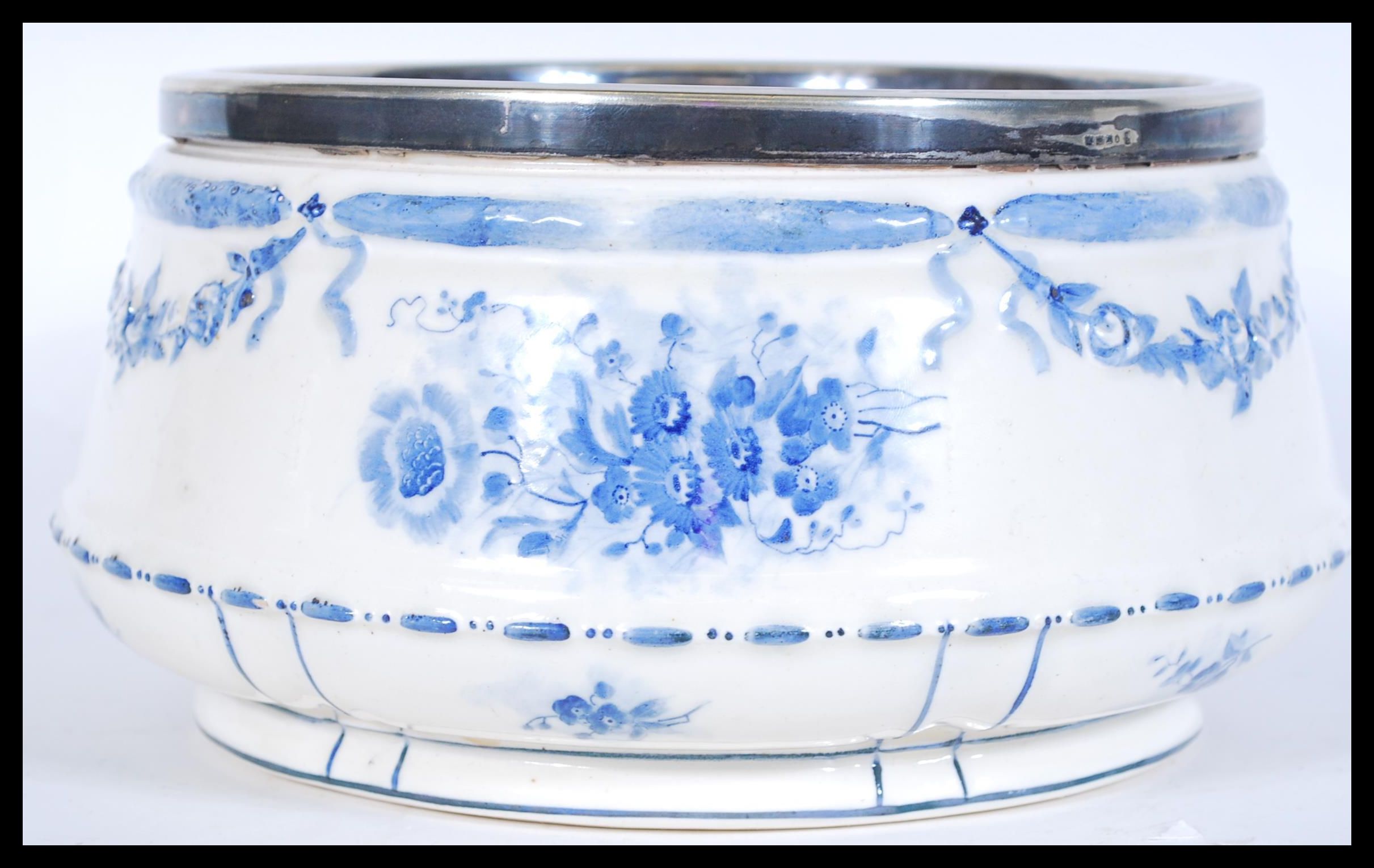 A 19th Century Victorian centre bowl with silver p - Image 2 of 5