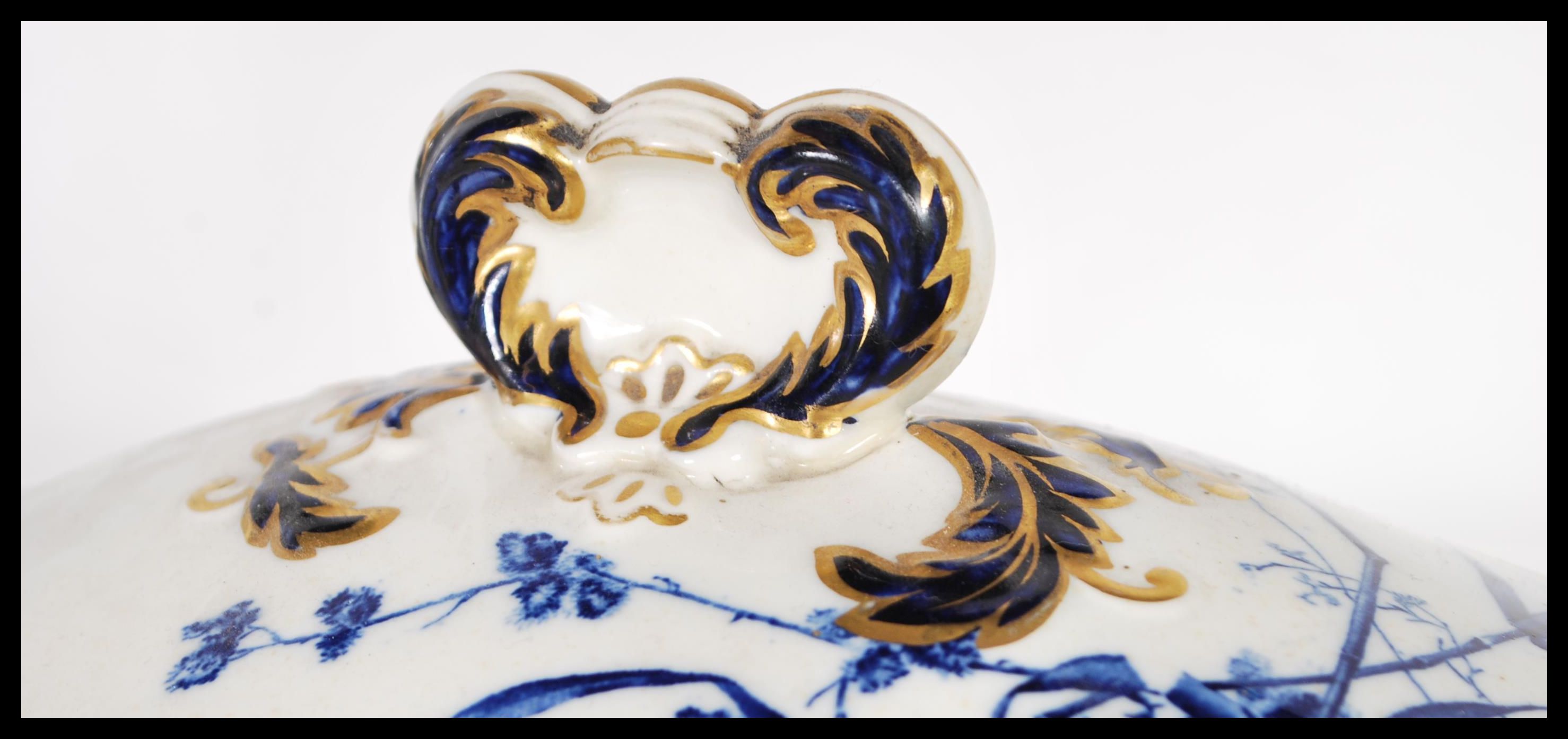 A 20th Century Stoke China tureen having twin handles with a scrolled leaf handle to the top with - Image 2 of 7