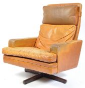 VATNE MOBLER MOD 807 1960'S SWIVEL CHAIR BY FRERIK A. KAYSER