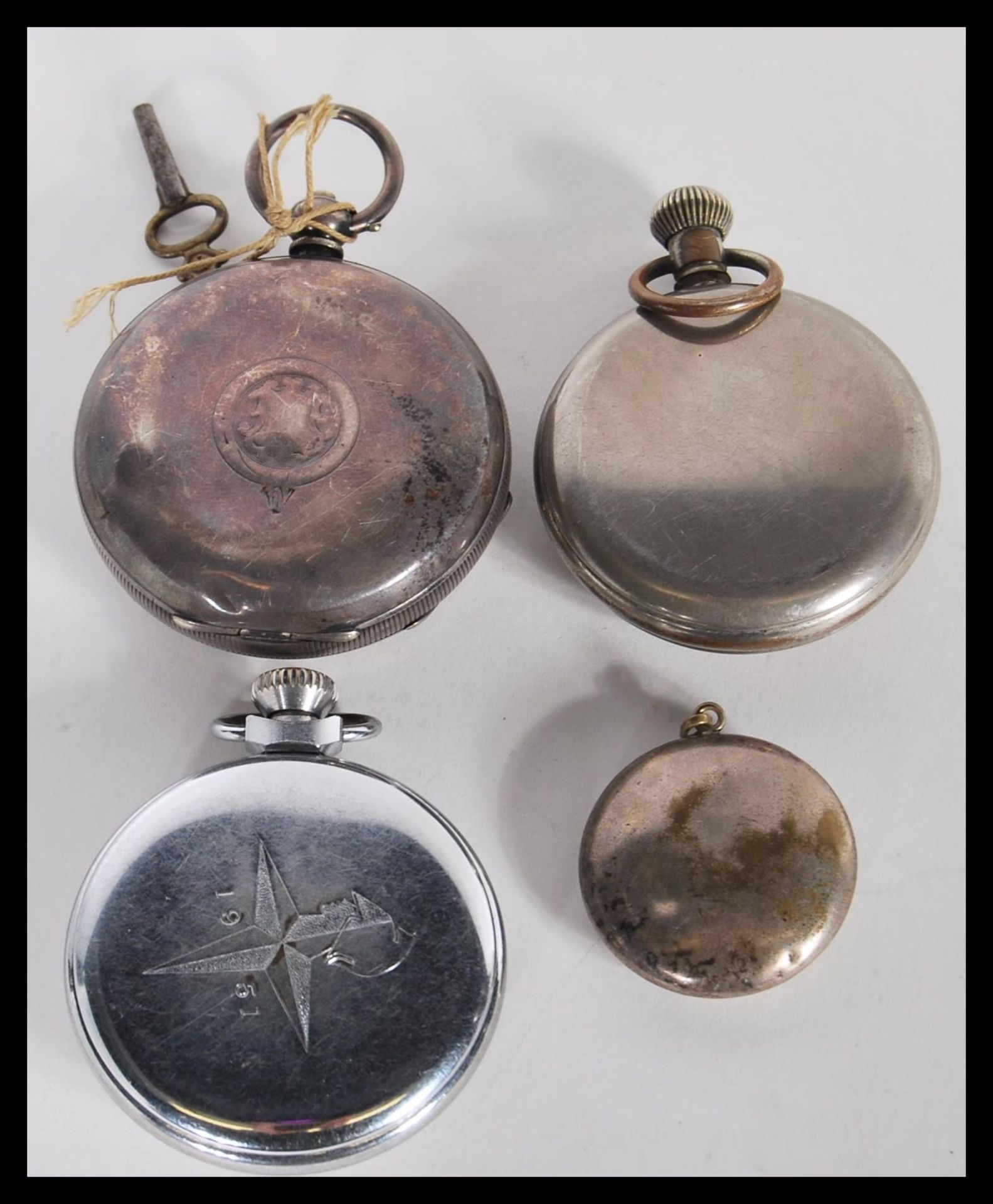 A collection of vintage pocket watches to include a 19th Century Victorian imported silver - Bild 2 aus 4