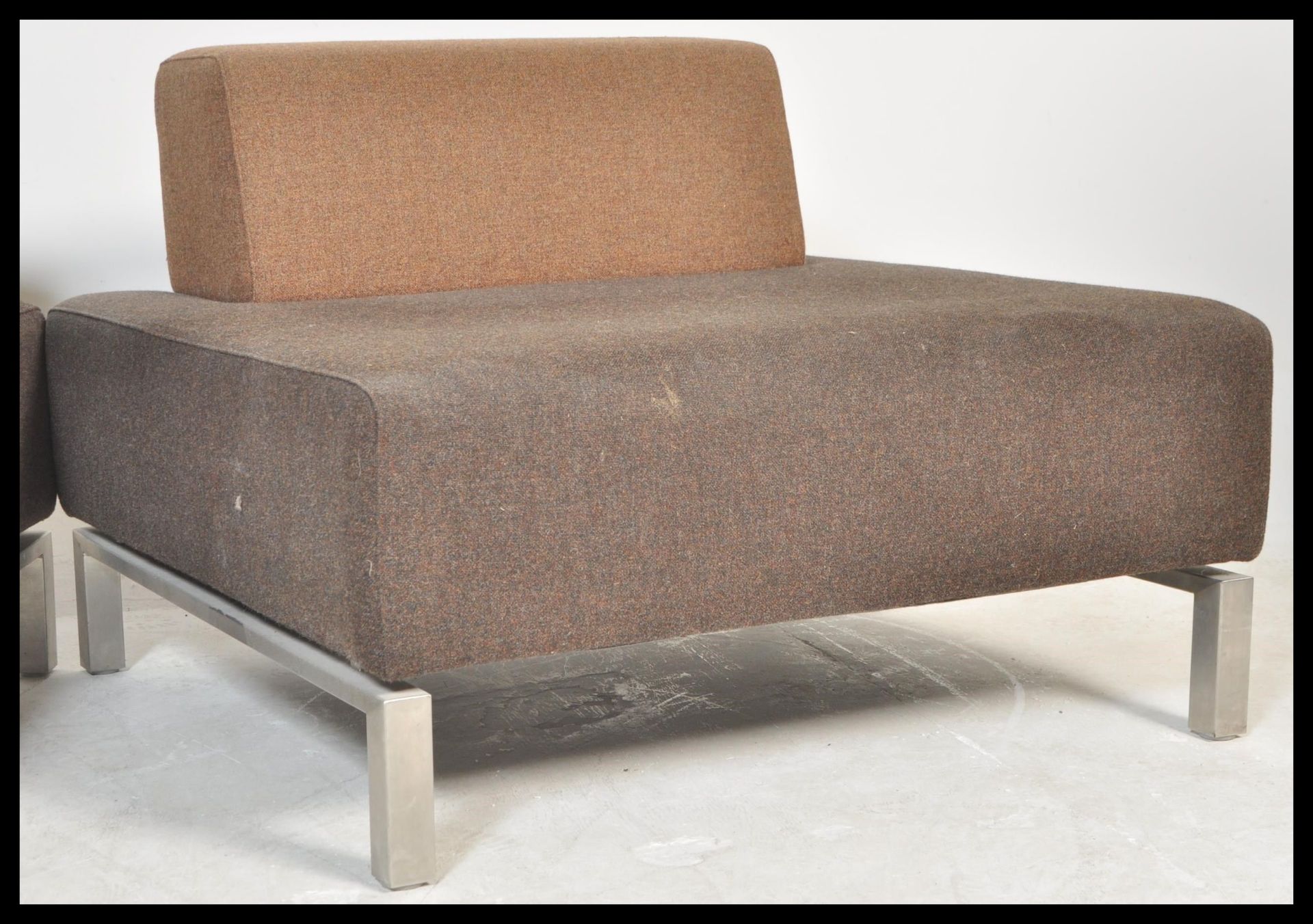 A pair of contemporary modern modular seating sofa / chairs in the manner of Orange Box furniture - Image 3 of 5