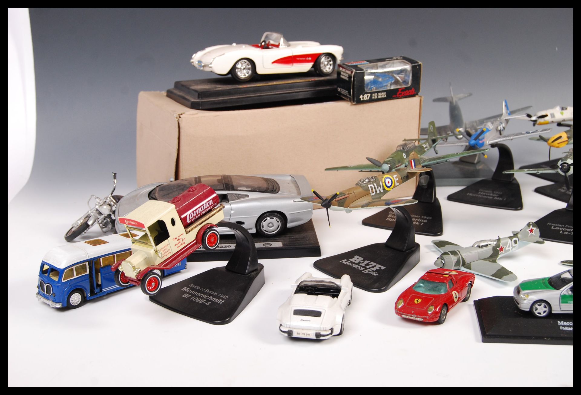 ASSORTED LOOSE SCALE DIECAST MODEL VEHICLES - Bild 2 aus 3