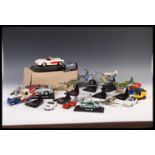 ASSORTED LOOSE SCALE DIECAST MODEL VEHICLES