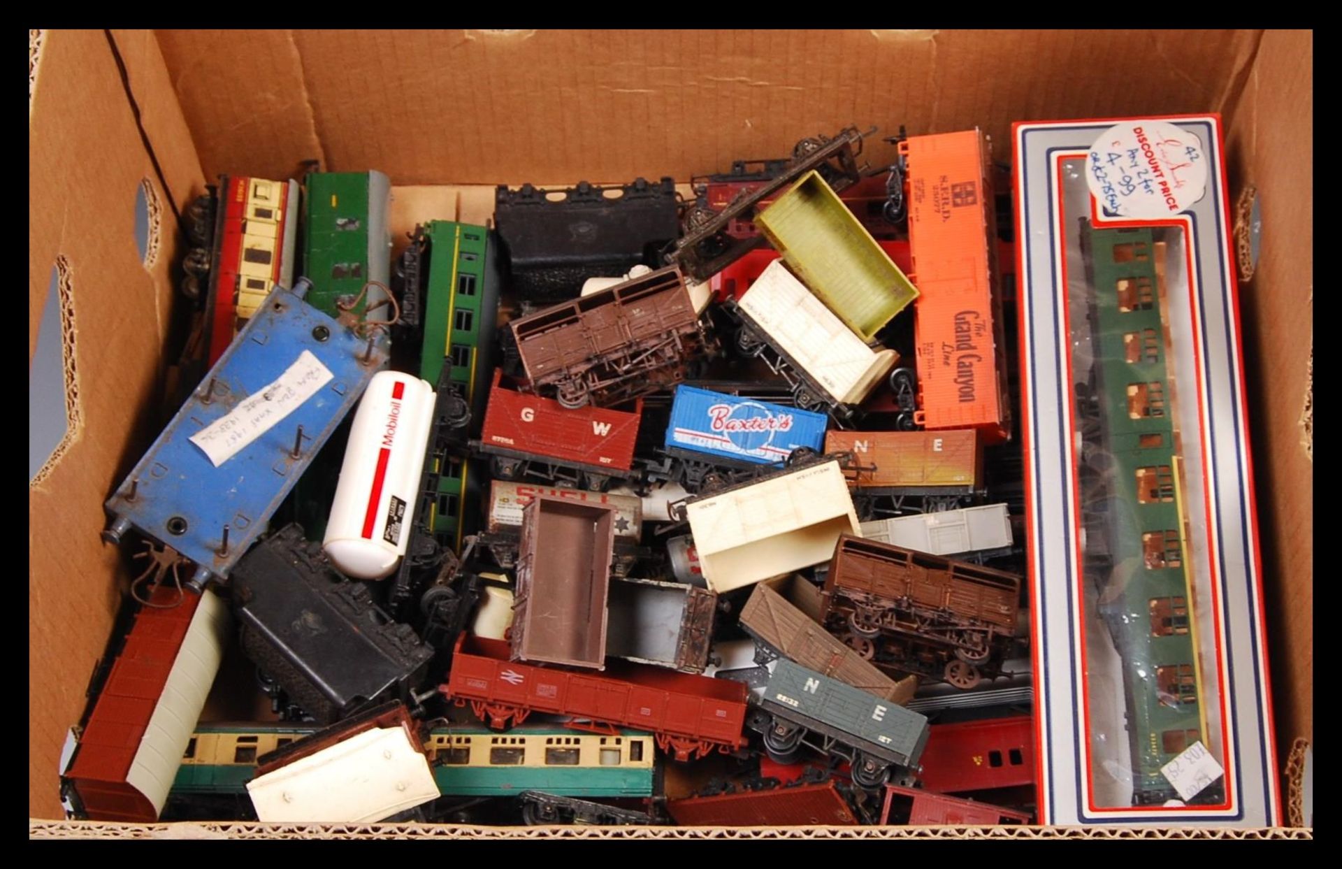 ASSORTED 00 GAUGE MODEL RAILWAY TRAINSET LOCOMOTIVES AND ROLLING STOCK - Bild 3 aus 3