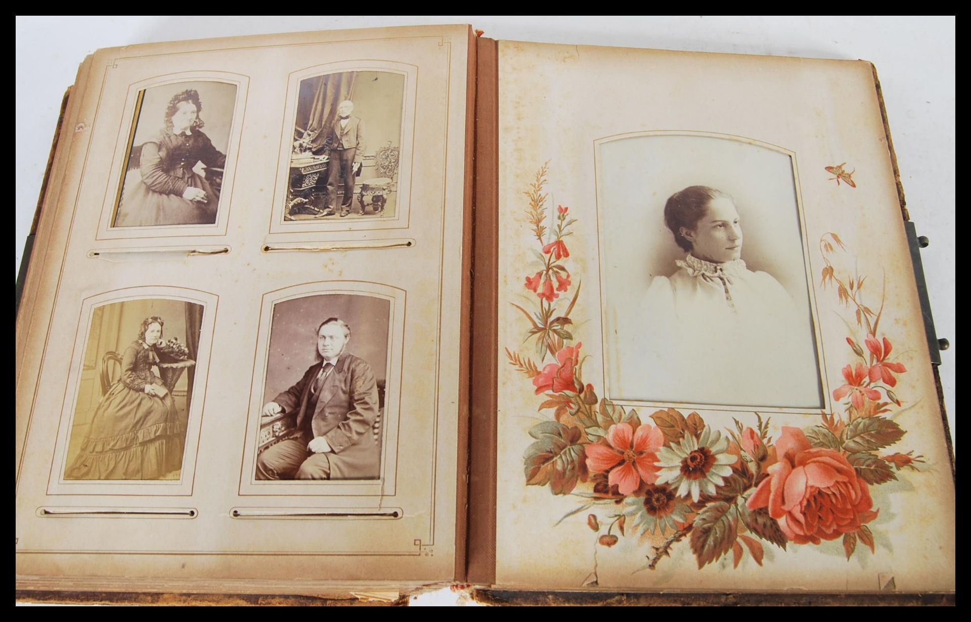 An antique 19th Century Victorian family portrait photograph album along with a Souvenir de l Italie - Image 7 of 7