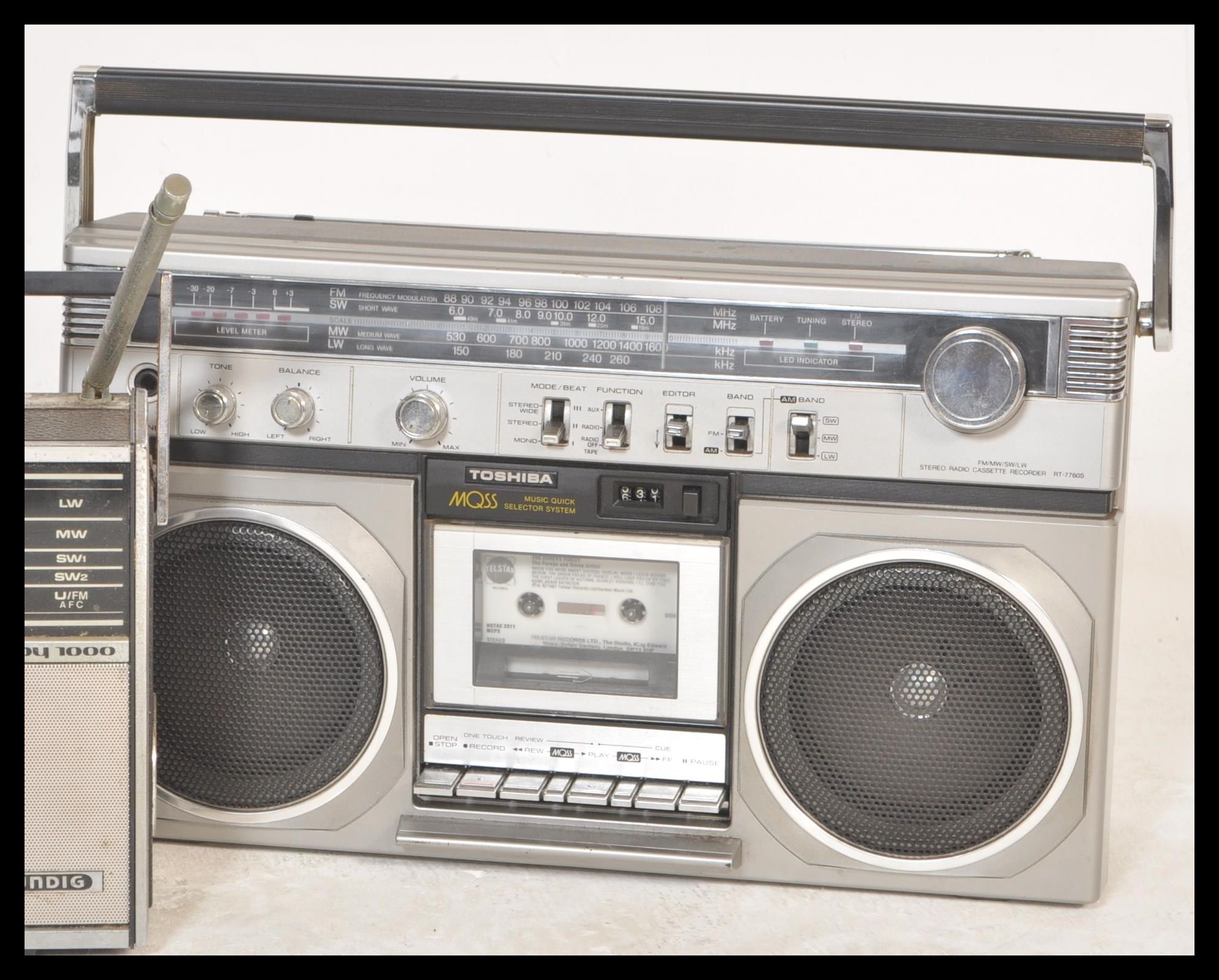 A collection of vintage retro 20th Century radio and radio cassette players to include a Ferguson - Image 3 of 4