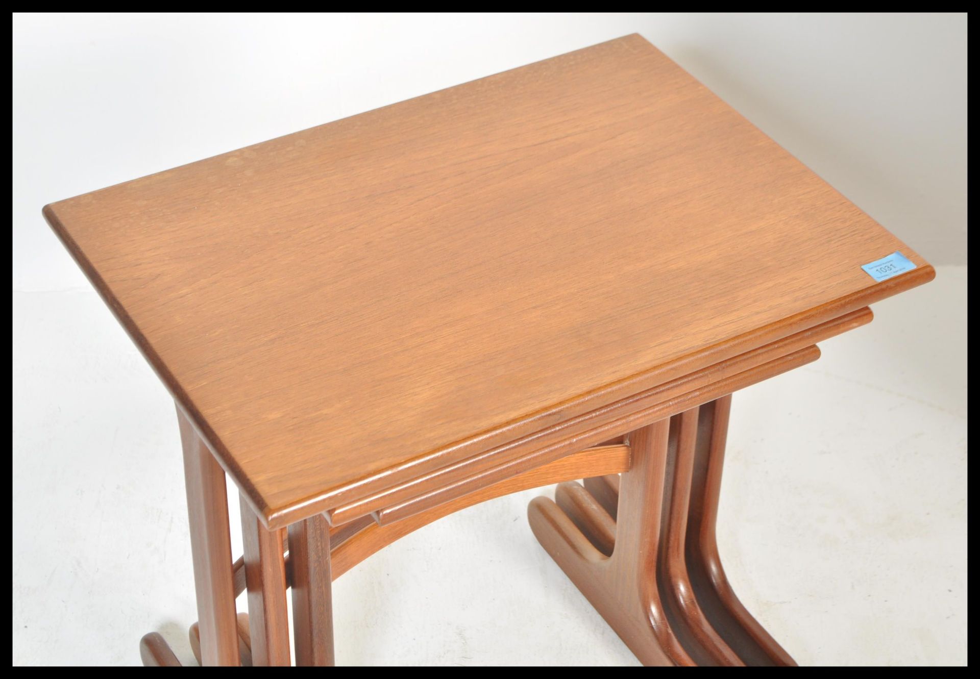 A G-Plan retro teak wood 1970's graduating nest of tables in the Quadrille pattern. The tables - Bild 2 aus 4