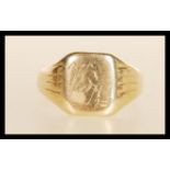 A hallmarked 9ct gold signet ring. Weight 4.3g. Hallmarked birmingham 1986. Size U.