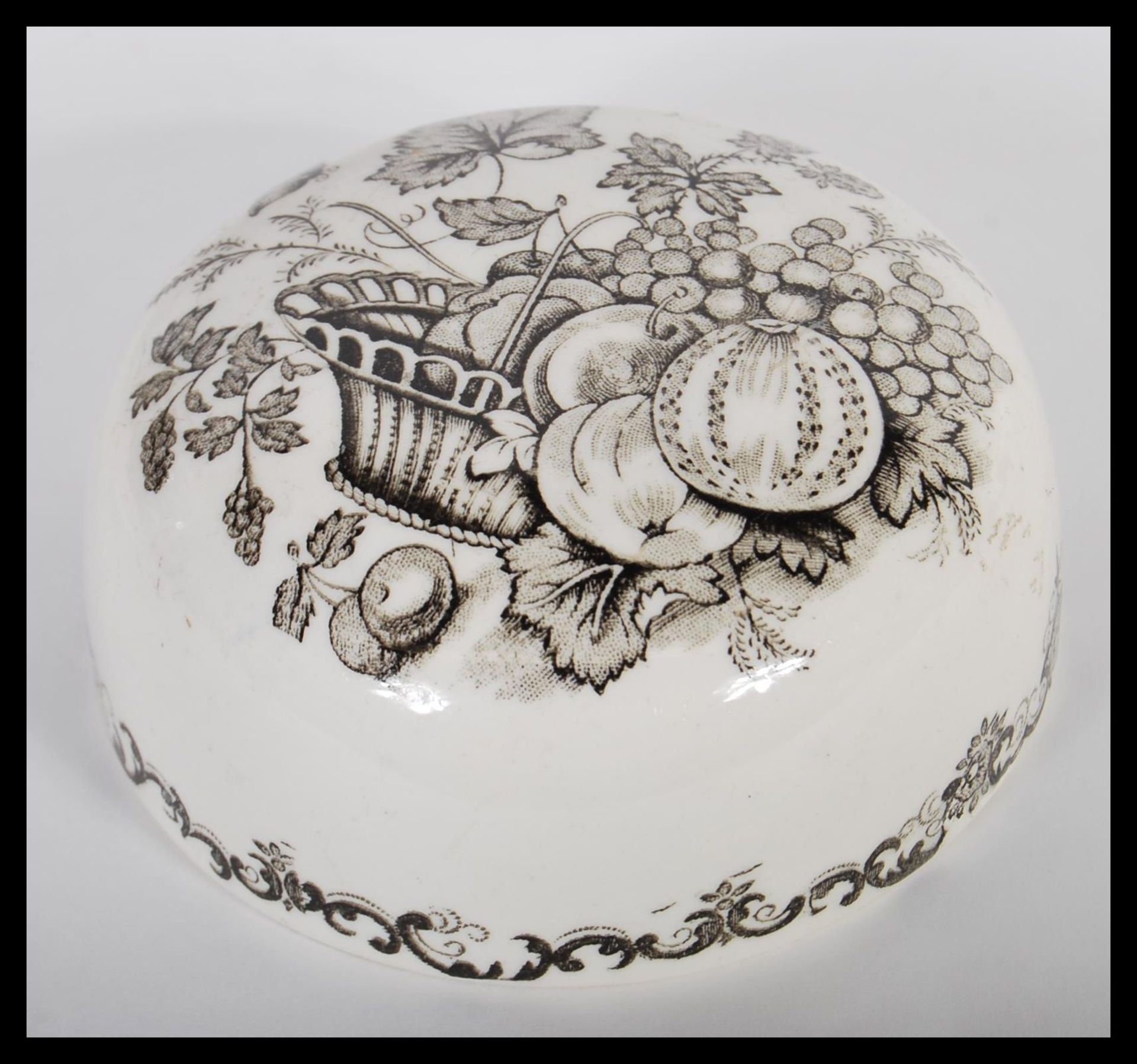 A 19th century Masons Victorian black and white transfer printed lidded ginger jar in the Fruit - Bild 2 aus 5