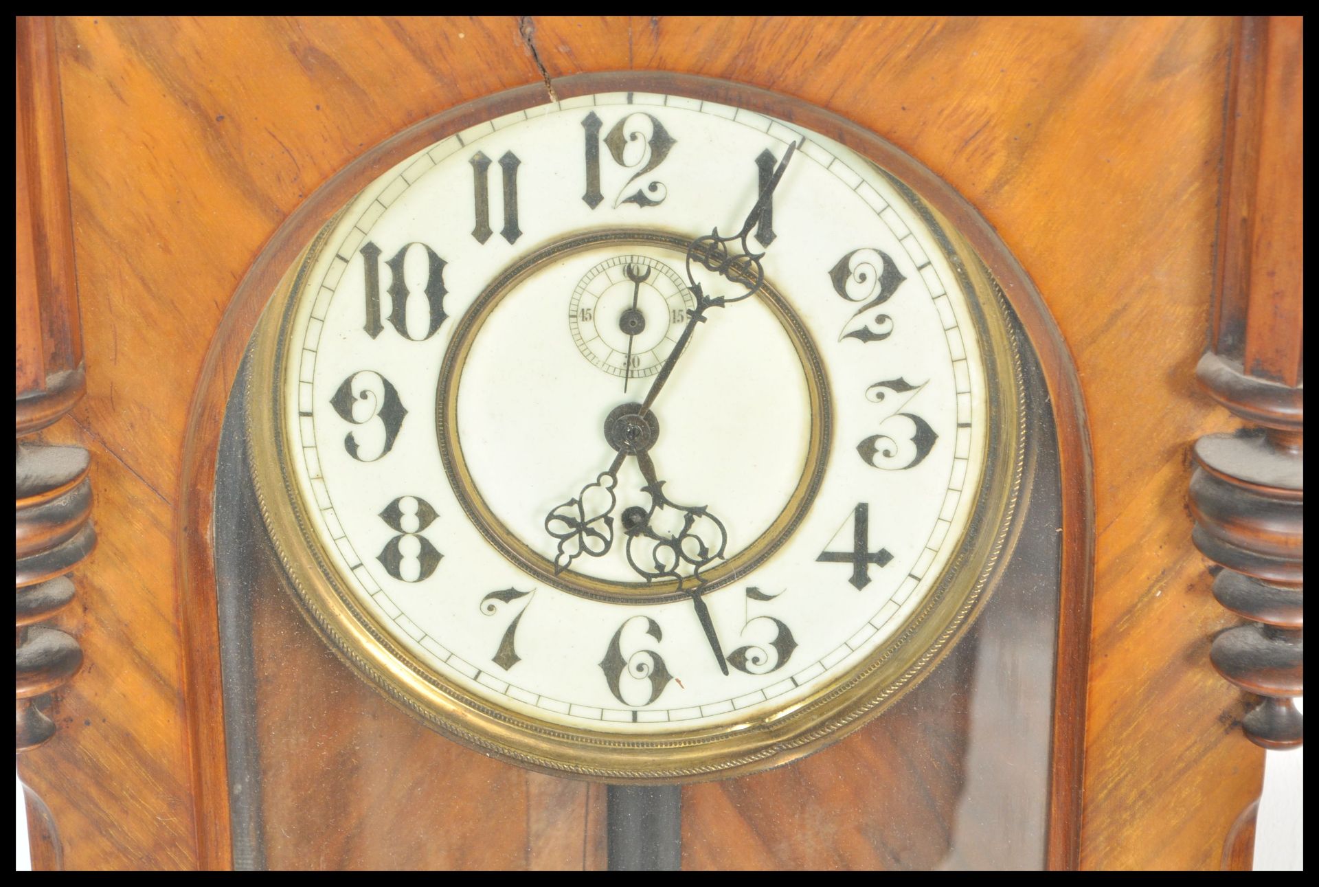 A Victorian 19th century large Vienna regulator wall clock with cream enamel dial and subsidiary - Bild 2 aus 5